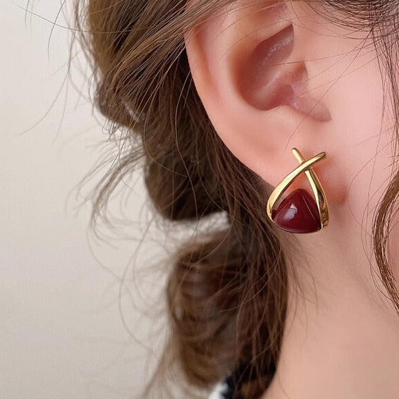 Gemira | Triangle Pearl Earrings