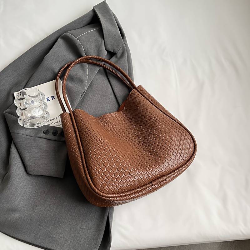 ChicCarry | Highlight your aura with timeless beauty!