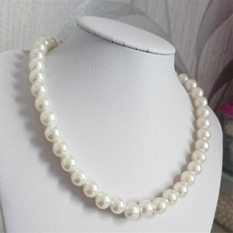 Aurelia | Elegant pearl necklace