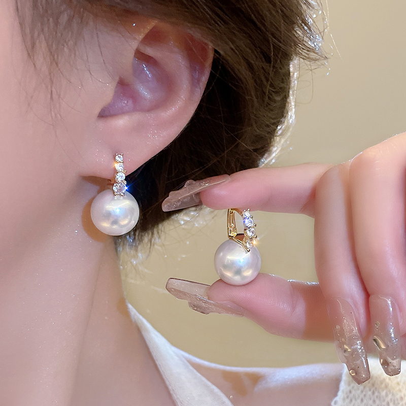 PearLuxe | עגילי פנינה תלויים
