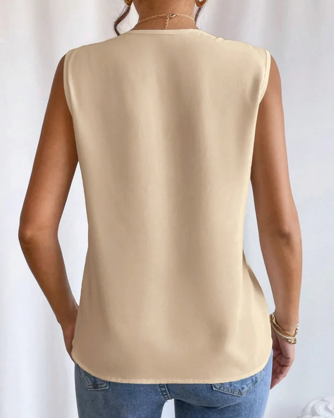 Celia | חולצה רגילה ללא שרוולים