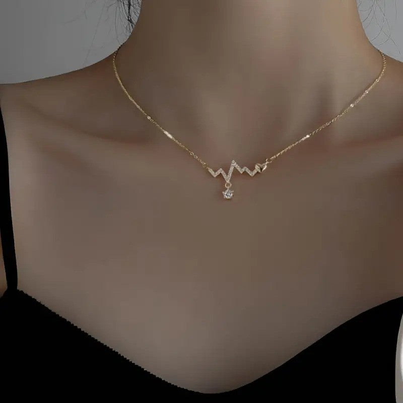 Heartline | Stylish necklace with a unique design
