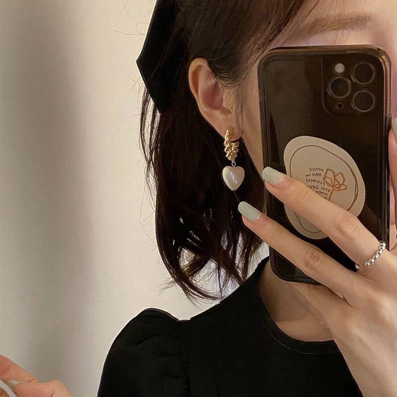 PearlAmour | Elegant heart earrings