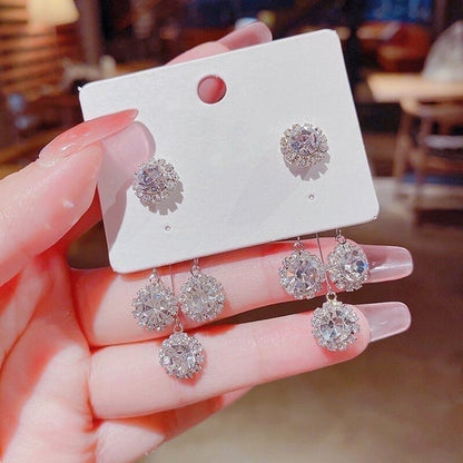 LuxGlow | Illuminate your look with luxurious sparkles!