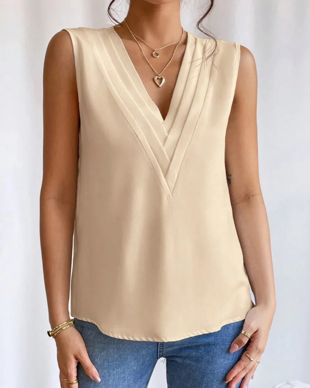 Celia | חולצה רגילה ללא שרוולים