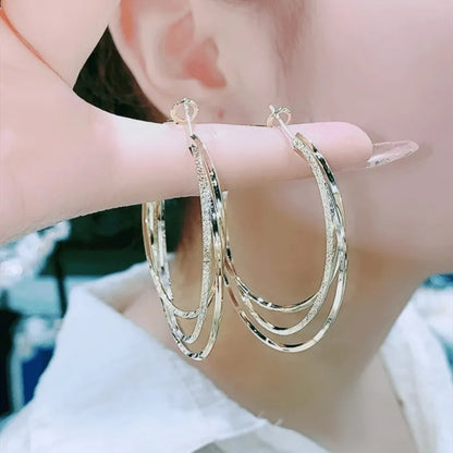 GleamGrace | Shine with hypoallergenic elegance!