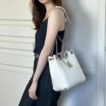 Loeu™ | Elegant women's shoulder bag made of cowhide leather