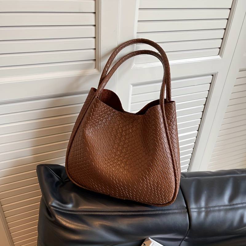 ChicCarry | הדגישו את האורה שלכם עם יופי נצחי!