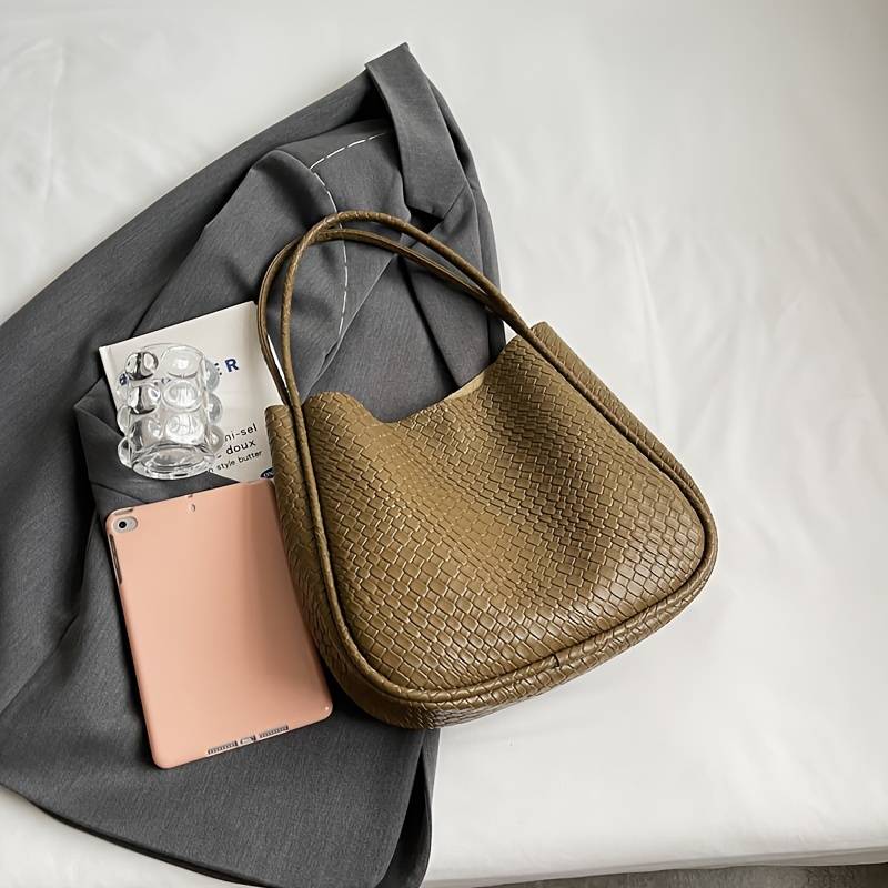 ChicCarry | הדגישו את האורה שלכם עם יופי נצחי!