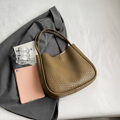 ChicCarry | הדגישו את האורה שלכם עם יופי נצחי!