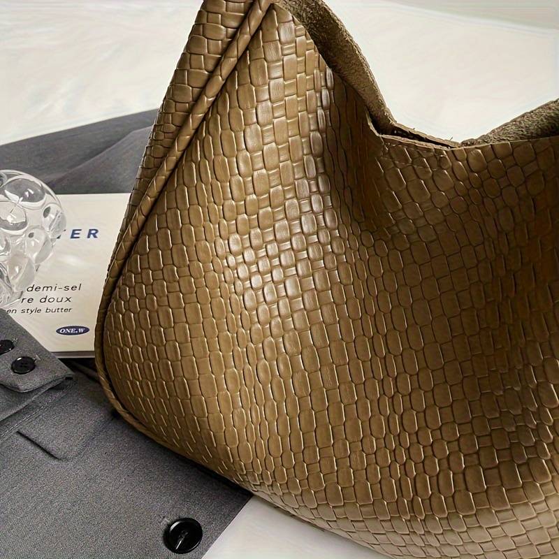 ChicCarry | הדגישו את האורה שלכם עם יופי נצחי!