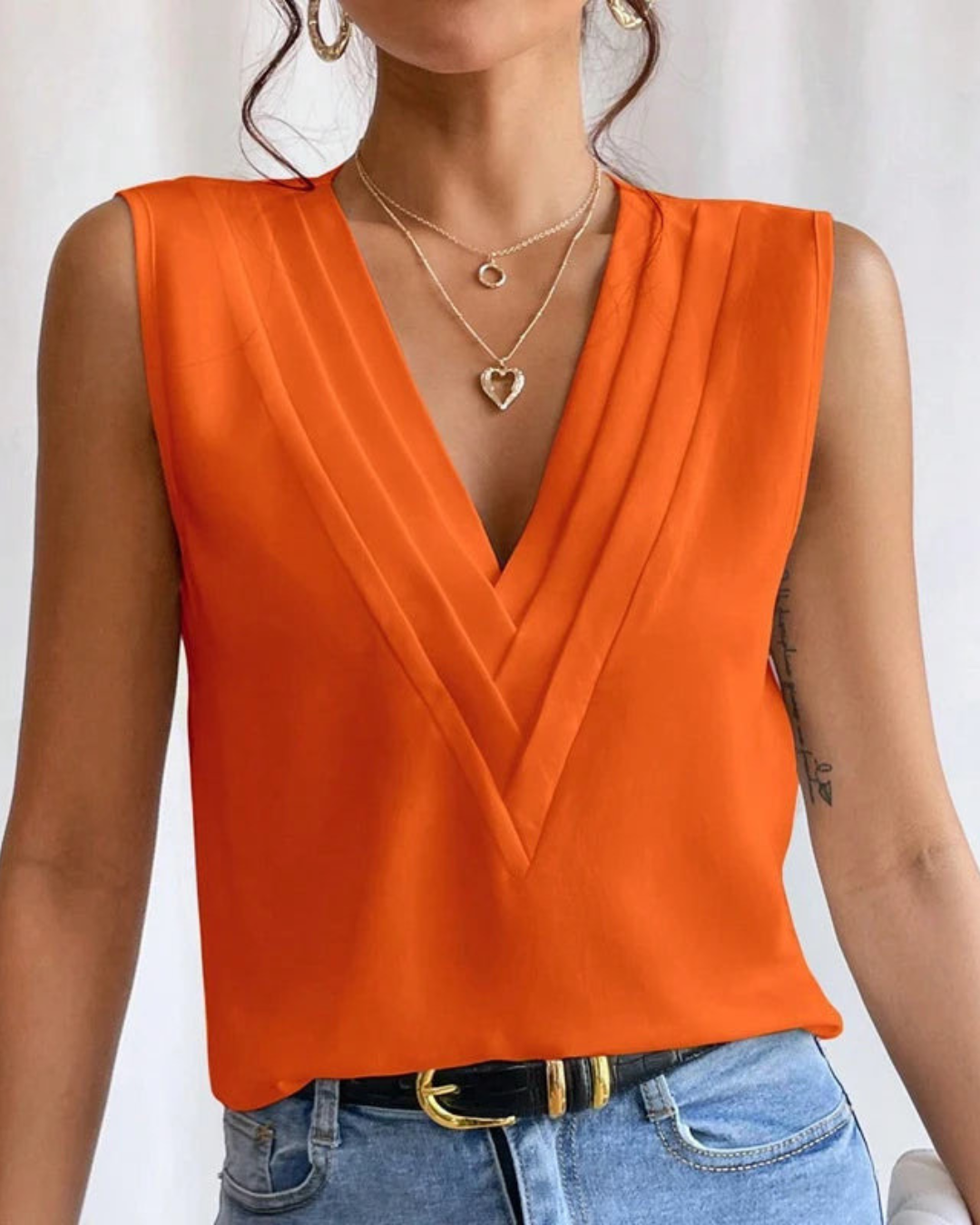 Celia | חולצה רגילה ללא שרוולים