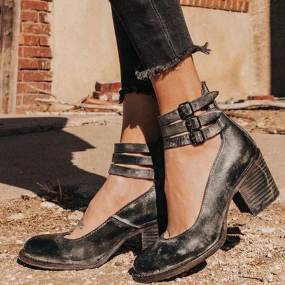 LuxeHeels | סנדלי עקב עבים אלגנטיים