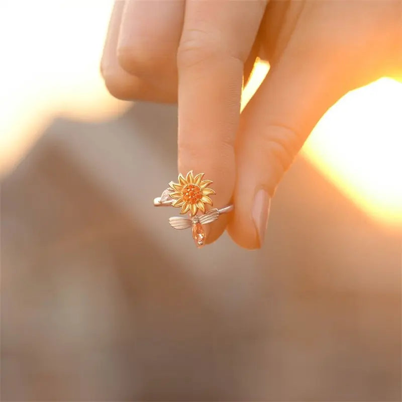 Flora | Elegant flower ring 
