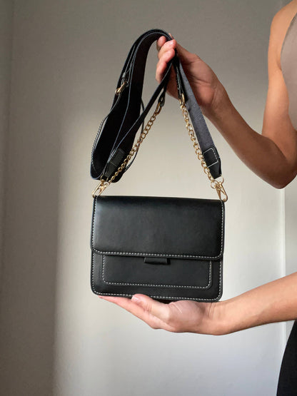 Amelie™ | Gold Silhouette Handbag