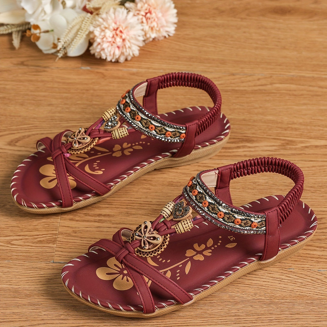Solara | סנדלים שטוחים אלגנטיים של ריינסטון