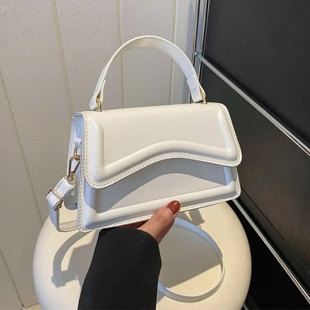 Essie | Chic Crossbody Bag 