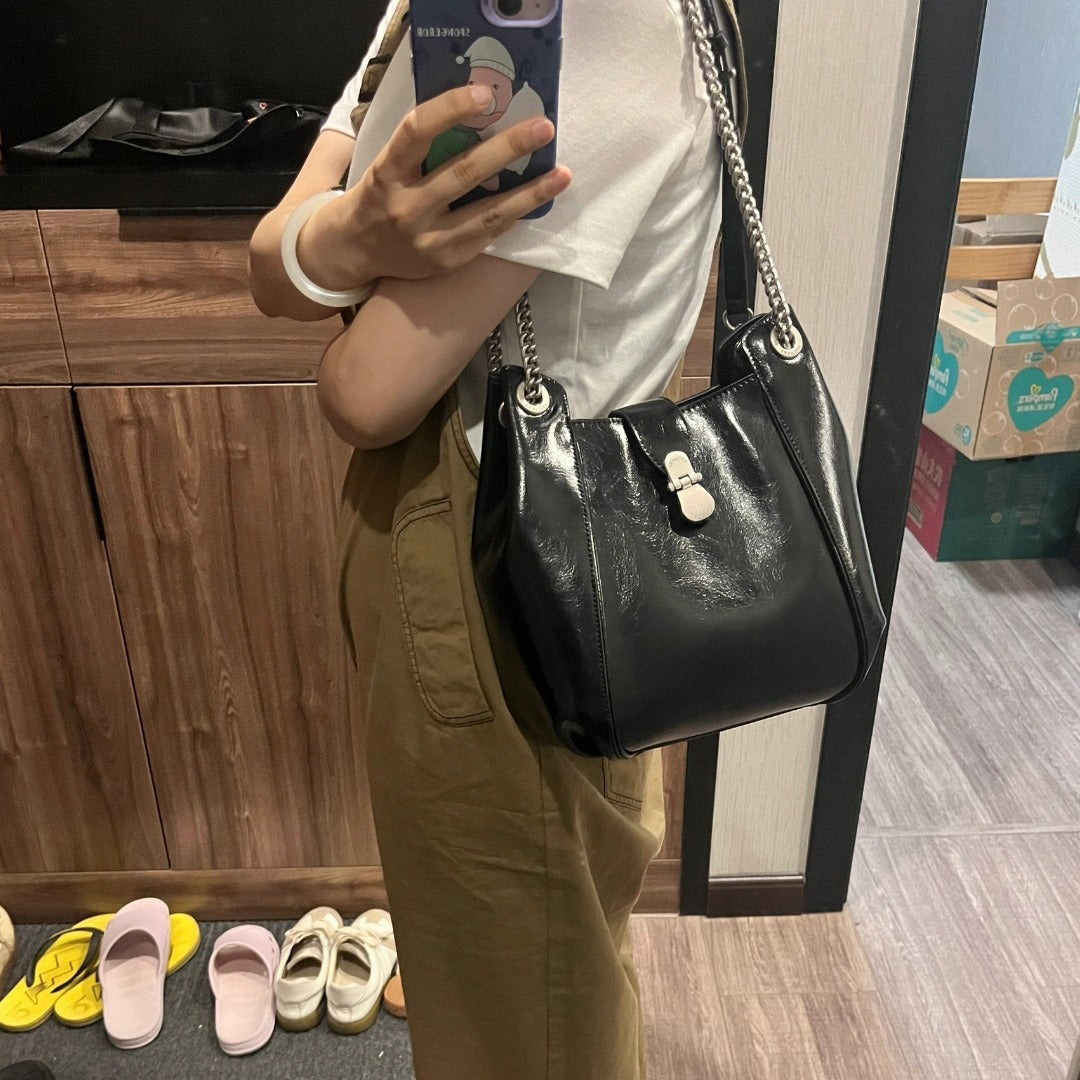 Loeu™ | Elegant women's shoulder bag made of cowhide leather