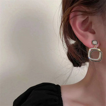 CubeCharm | נוצץ ללא מאמץ, זוהר ללא סוף!