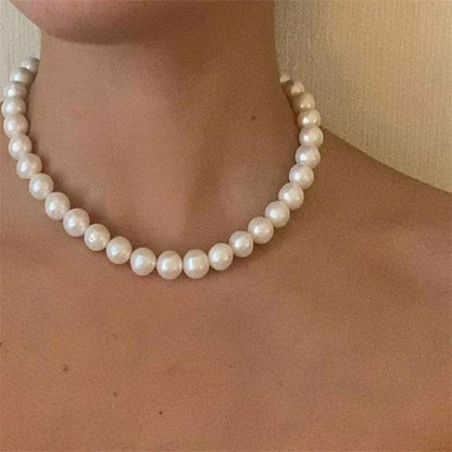 Aurelia | Elegant pearl necklace