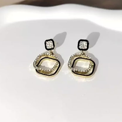 CubeCharm | נוצץ ללא מאמץ, זוהר ללא סוף!