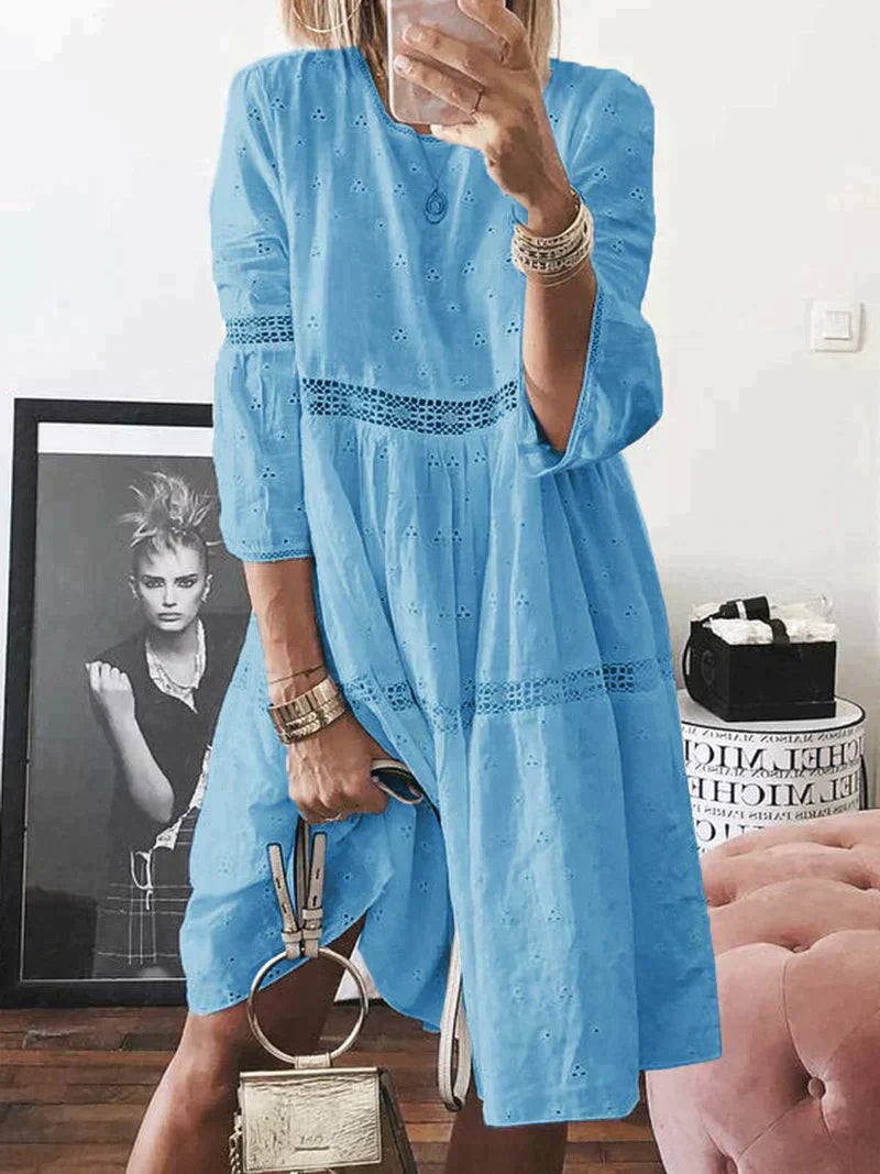 Tiffany | Embroidered dress with belly cover