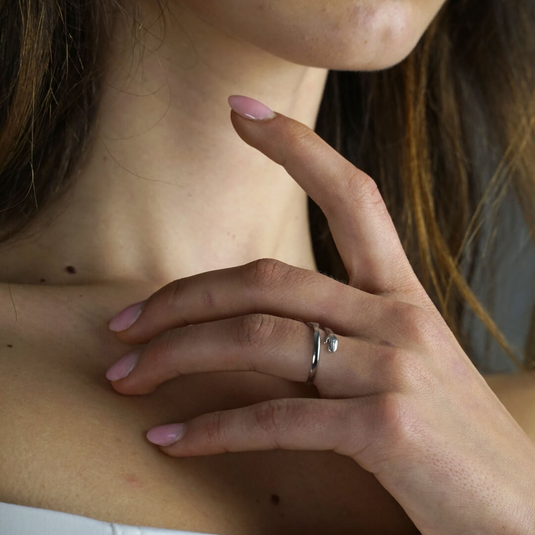 Tala | Hugging Ring 